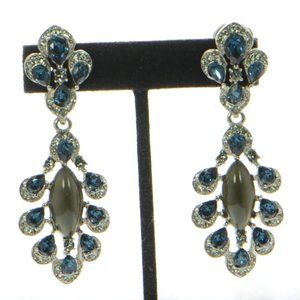 Oscar de la Renta Crystal Drop Clip-on Earrings